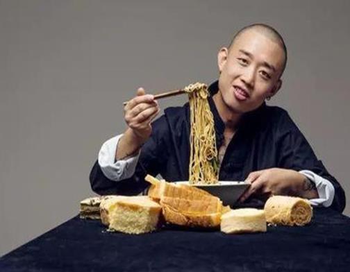 中國十大鬼才男歌手排行榜,李宗盛情歌很出名、周杰倫創作能力強