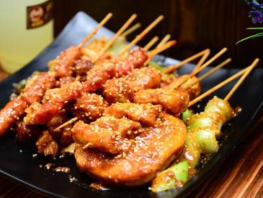 吉林十大小吃快餐店排行榜,老字號(hào)骨頭熱面館、米小仙米線店非常出名