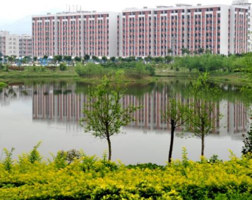 廣州十大重點職業學校排名,廣東省嶺南工商第一技師學院是重點示范技師學院