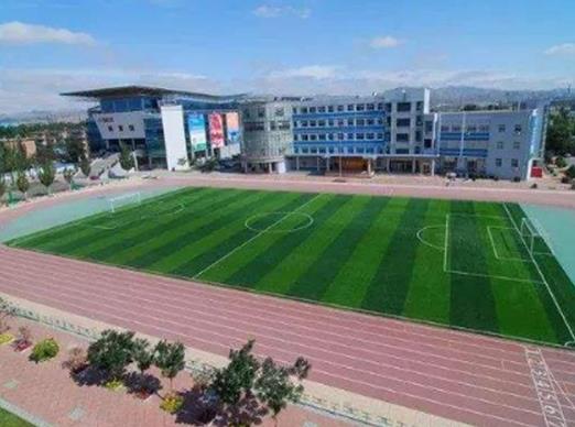 內蒙十大重點高中排名,呼和浩特市第二中學、鄂爾多斯第一中學非常不錯