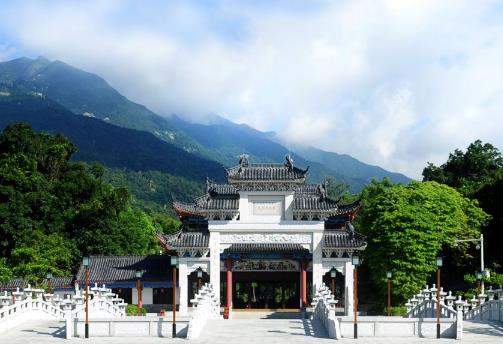 廣東十大必去名山排名,丹霞山風景優美、羅浮山山勢雄偉壯觀