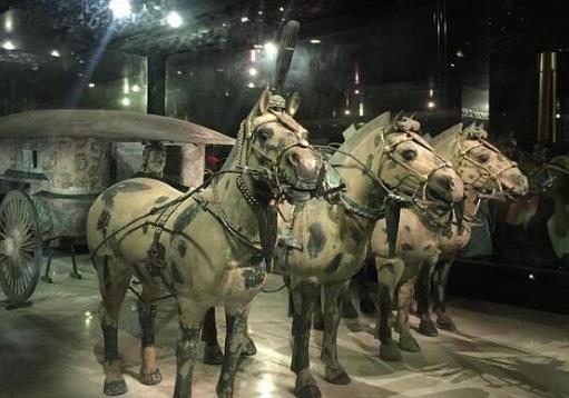 陜西十大旅游景點排名,西安城墻、秦始皇兵馬俑博物館有歷史感