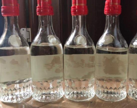 甘肅十大名酒排行榜,皇臺(tái)酒香味綿長(zhǎng)、古河州在本地非常有名