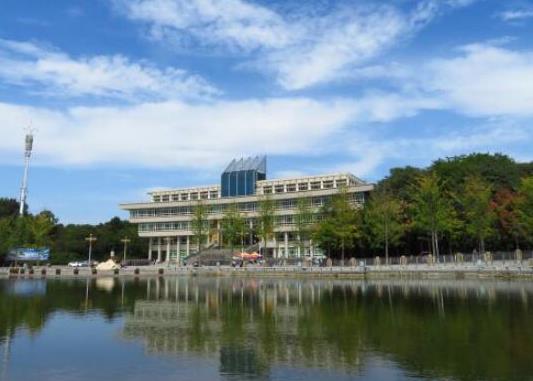 河南十大最美大學排行榜,河南大學實力強大、鄭州大學建筑美觀
