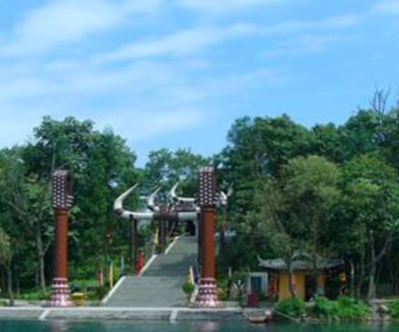 芬蘭中芬蘭區十大旅游排行 珊納特賽羅市政廳是多功能的綜合建筑群
