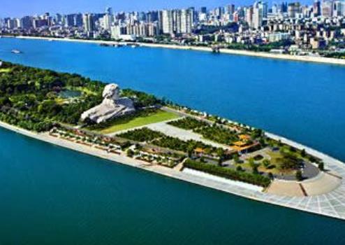 全國十大免費旅游景點排行 湖南鳳凰古城為典型的少數民族聚居區