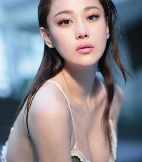 中國乳神排行 柳巖中國新生代最當紅人氣美女主播之一