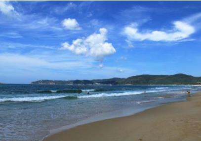 中國最著名的海岸線 亞龍灣位于海南島最南端