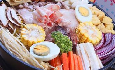 瑪喜達(dá)韓國(guó)年糕火鍋 雪冰皇后是創(chuàng)新的健康冰品品牌