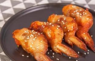 雞翅包飯十大品牌 天美匯雞翅包飯不斷加強(qiáng)品牌的打造與升級