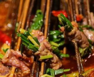 成都串串香十大品牌 小龍串燒擁有獨特的專業技術和經營方案