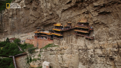 中國最險的三大寺廟 位于山頂懸崖峭壁之間 雙塔山最負(fù)盛名