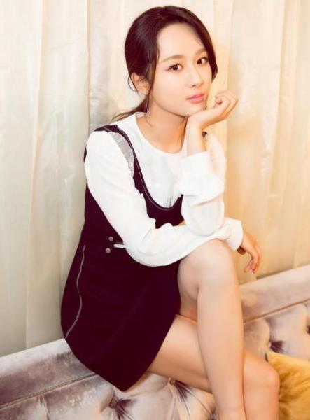 2018女星網絡熱度排名 楊紫第七 趙麗穎第3 榜首迪麗熱巴人氣最高
