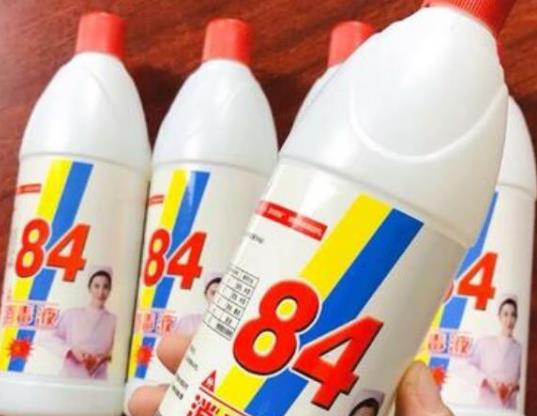用84消毒液拖地后多久起效?84消毒液會腐蝕瓷磚嗎 用84消毒液拖地后多久起效?84消毒液會腐蝕瓷磚嗎