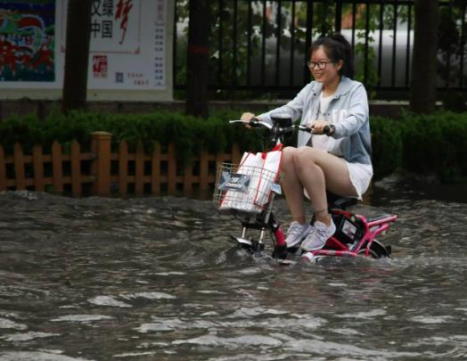 暴雨洪災后如何保證飲食安全?暴雨水淹車保險公司怎么賠 暴雨洪災后如何保證飲食安全?暴雨水淹車保險公司怎么賠