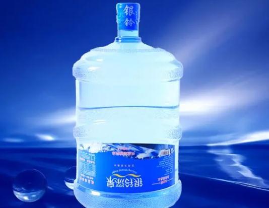 桶裝水多少斤?桶裝水沒開封半年喝了會怎樣 桶裝水多少斤?桶裝水沒開封半年喝了會怎樣