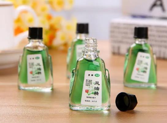 花露水和風(fēng)油精混合在一起可預(yù)防腳臭嗎?花露水加風(fēng)油精會(huì)爆炸嗎 花露水和風(fēng)油精混合在一起可預(yù)防腳臭嗎?花露水加風(fēng)油精會(huì)爆炸嗎