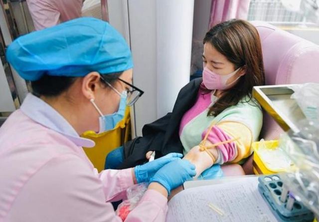 女性獻血以后如何補氣血 獻血前能不能吃飯 女性獻血以后如何補氣血 獻血前能不能吃飯