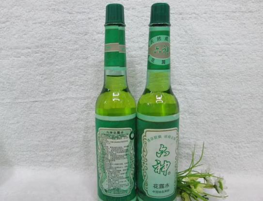 花露水洗衣服會染色嗎?花露水洗衣服有什么作用 花露水洗衣服會染色嗎?花露水洗衣服有什么作用