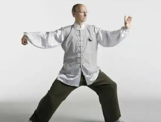 高血壓患者怎么打太極拳?太極拳和慢跑的共同好處 高血壓患者怎么打太極拳?太極拳和慢跑的共同好處