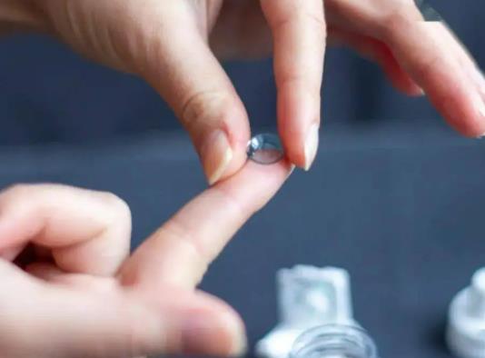 OK鏡劃痕很多會影響視力嗎?ok鏡壞了一只再配一只還是2只