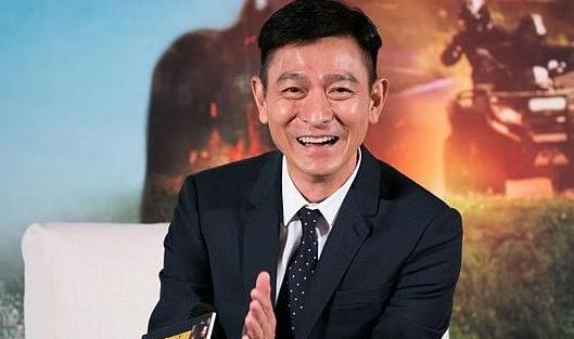 劉德華個人資料簡介 天王劉德華圖片 劉德華演過的電影