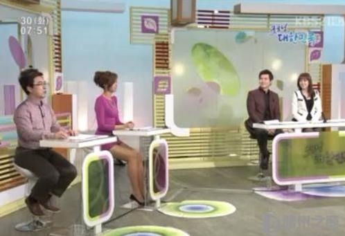 韓國美女主播鄭仁英穿太辣:裙裝太短過于刺激且暴露惹爭議圖
